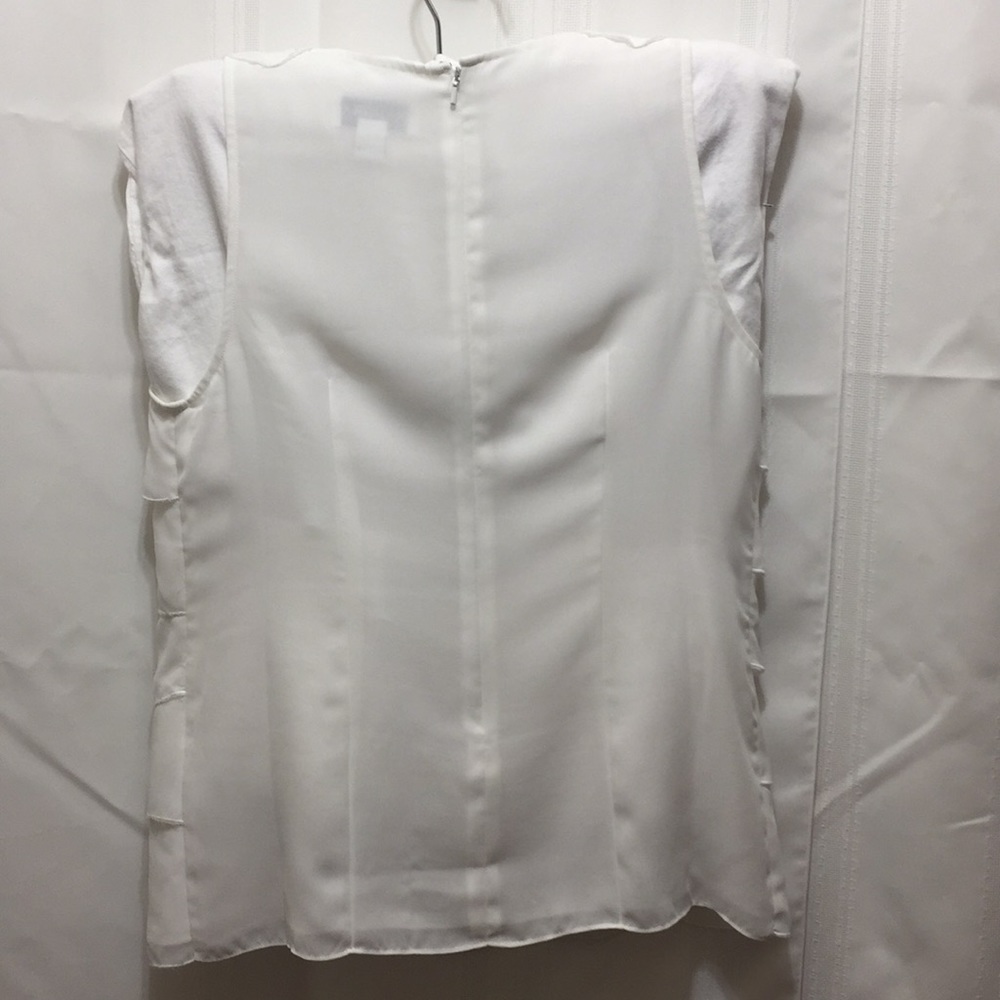 White Top - Picture 4 of 5